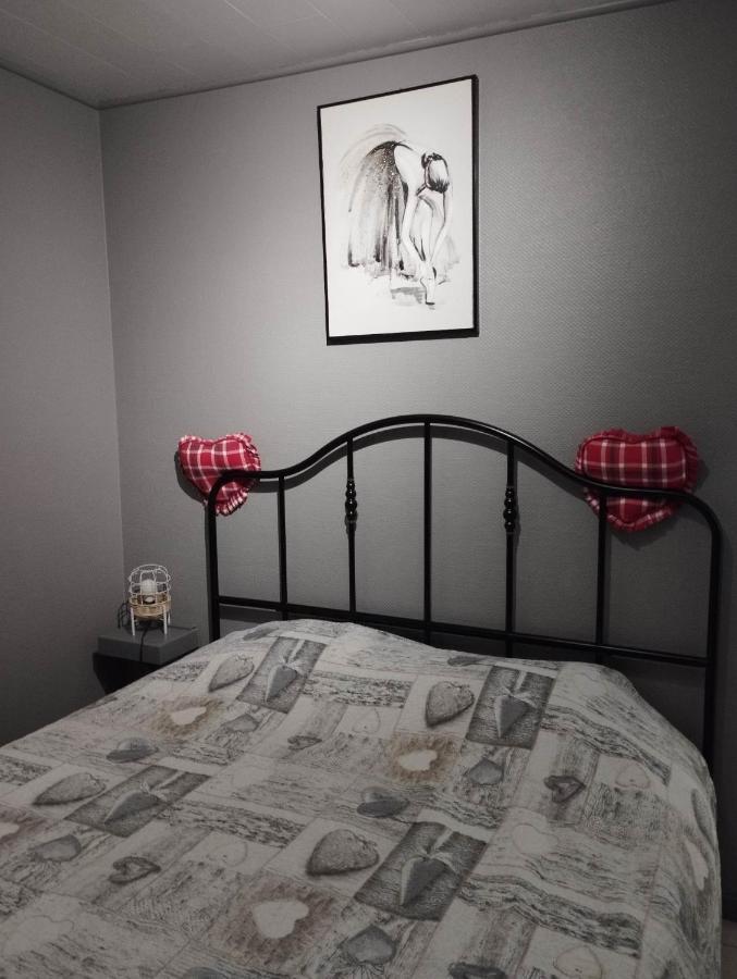 La Chambre D Angeline Foy-Notre-Dame Dış mekan fotoğraf